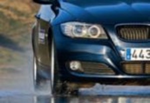 Measure-braking-on-wet-roads